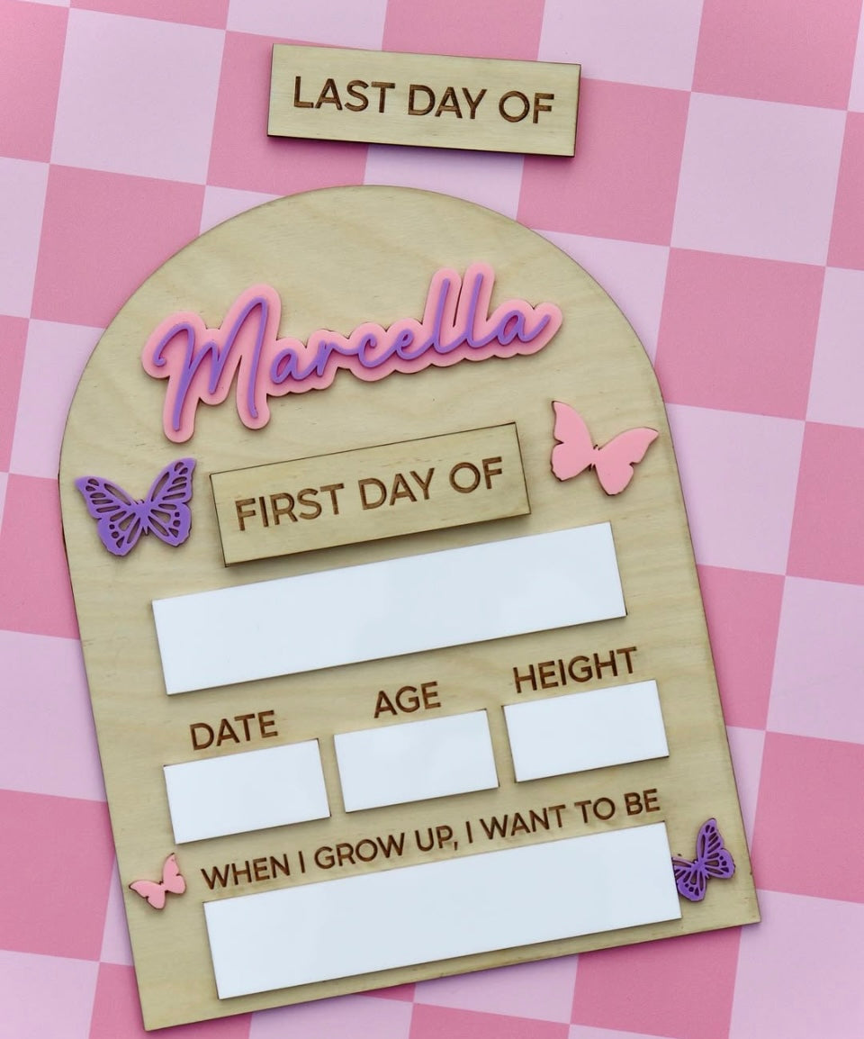 Interchangeable First/Last Day Board