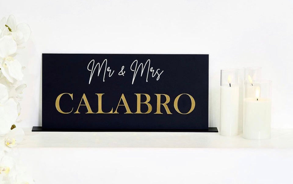 Mr & Mrs Table Sign